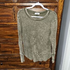 ZENANA Womens Sz Small Green Long Sleeve Top. Like New Condition!